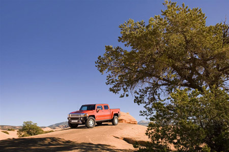 hummer_H3T_Alpah_200#3A2B38