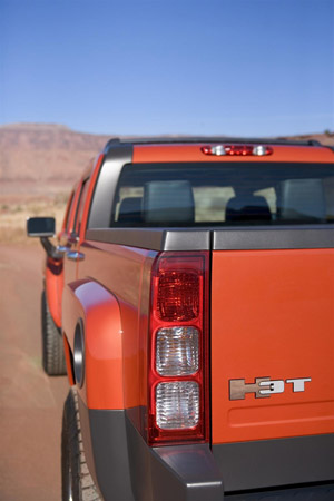 hummer_H3T_Alpah_200#3A2B7E