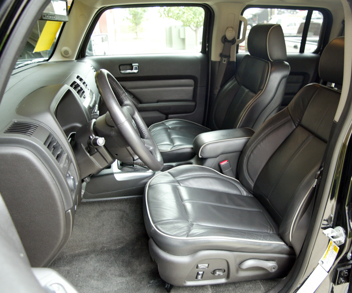 2008 Hummer H3 Ebony Leather Interior